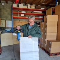 COUSEUSE  BLEUE -PAGE-1 - Couseuse bleue