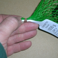 Etiquette drapeau exemple avec une agrafe - Etiquette drapeau cravate ou winglass - Etiquette vierge blanche